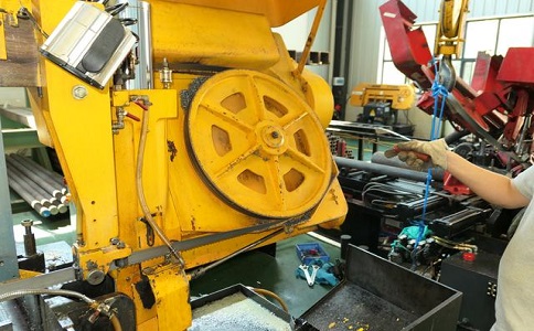 乐昌金属带锯床的日常使用和保养注意事项！